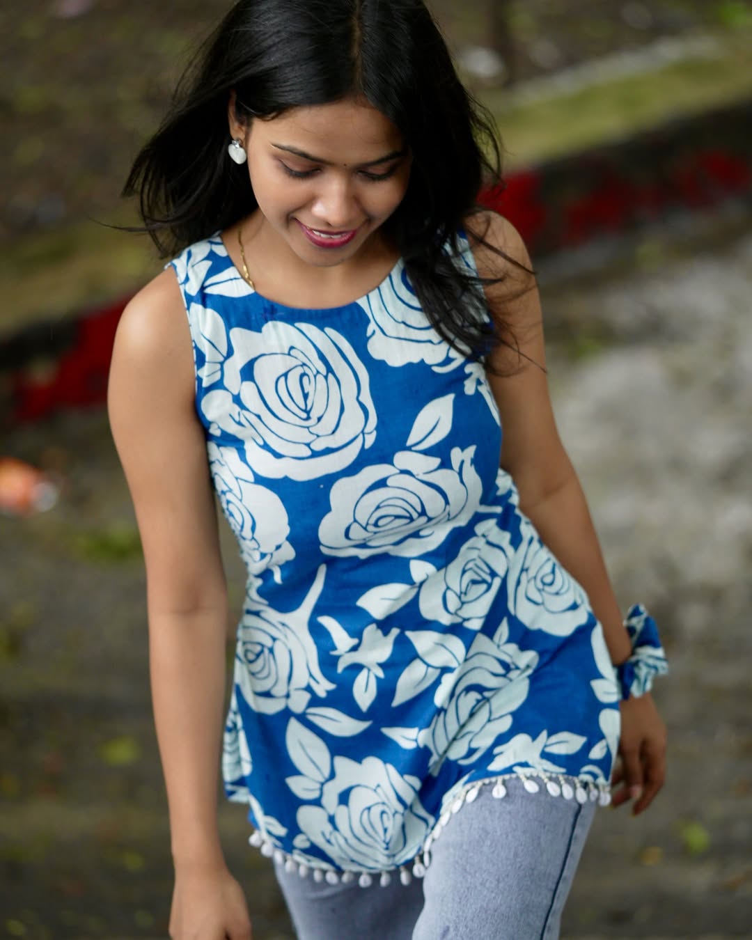 Aahana Bloom Tie-Side Kurti